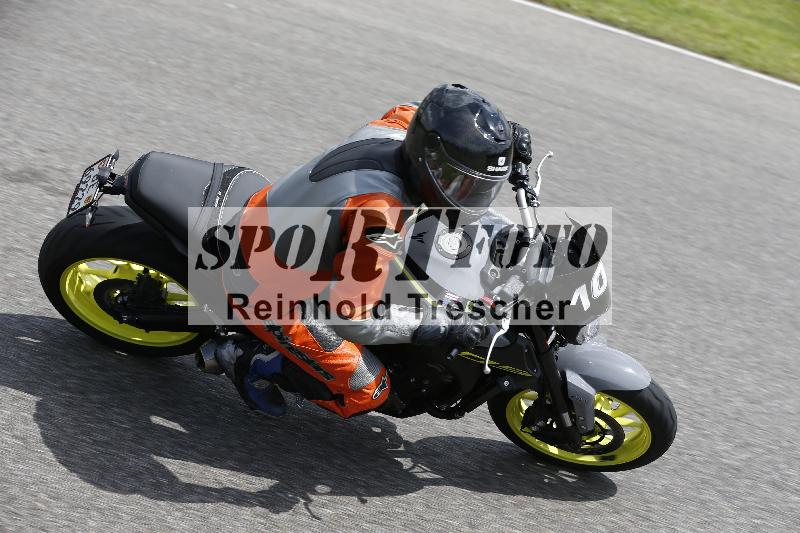 /Archiv-2024/29 12.06.2024 MOTO.CH Track Day ADR/Gruppe blau/105